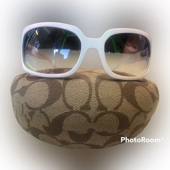 Coach | Other | Coach Samantha S425 White Sunglasses For The  display picture 1